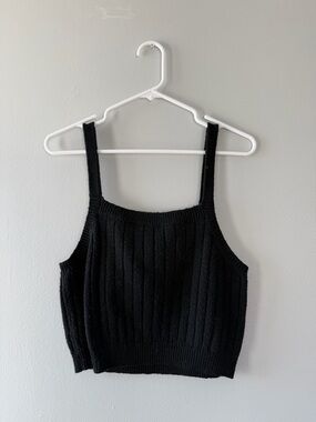 Black Ribbed Crop Top